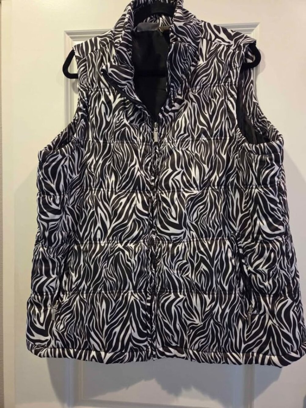 Jane Ashley Woman "Casual Lifestyle" quilted puffer vest. 2X